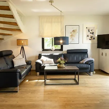 Oogenstern -ruhige Lage- Holiday home *