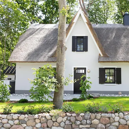 Oogenstern -ruhige Lage- Holiday home *